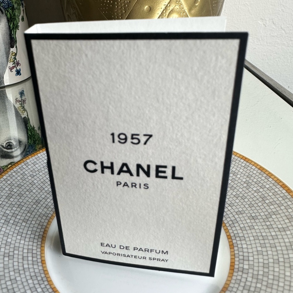 CHANEL LES EXCLUSIFS 1957 UNISEX